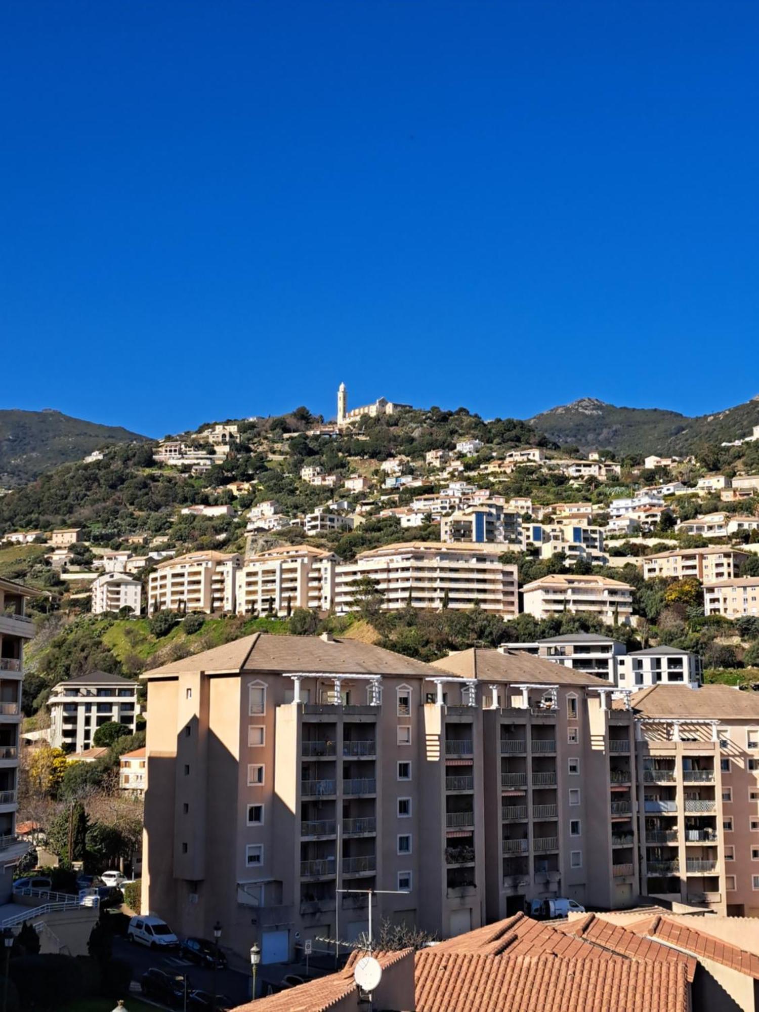 Grand T2 Proche Centre Ville, Vue Mer Et Montagne Бастия Экстерьер фото